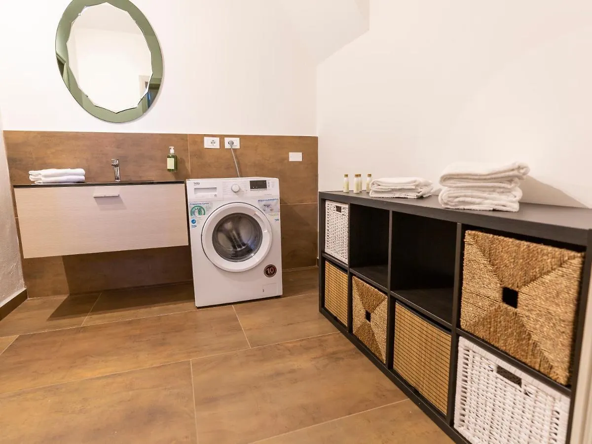 Lungarno Buozzi 7 Apartments بيزا