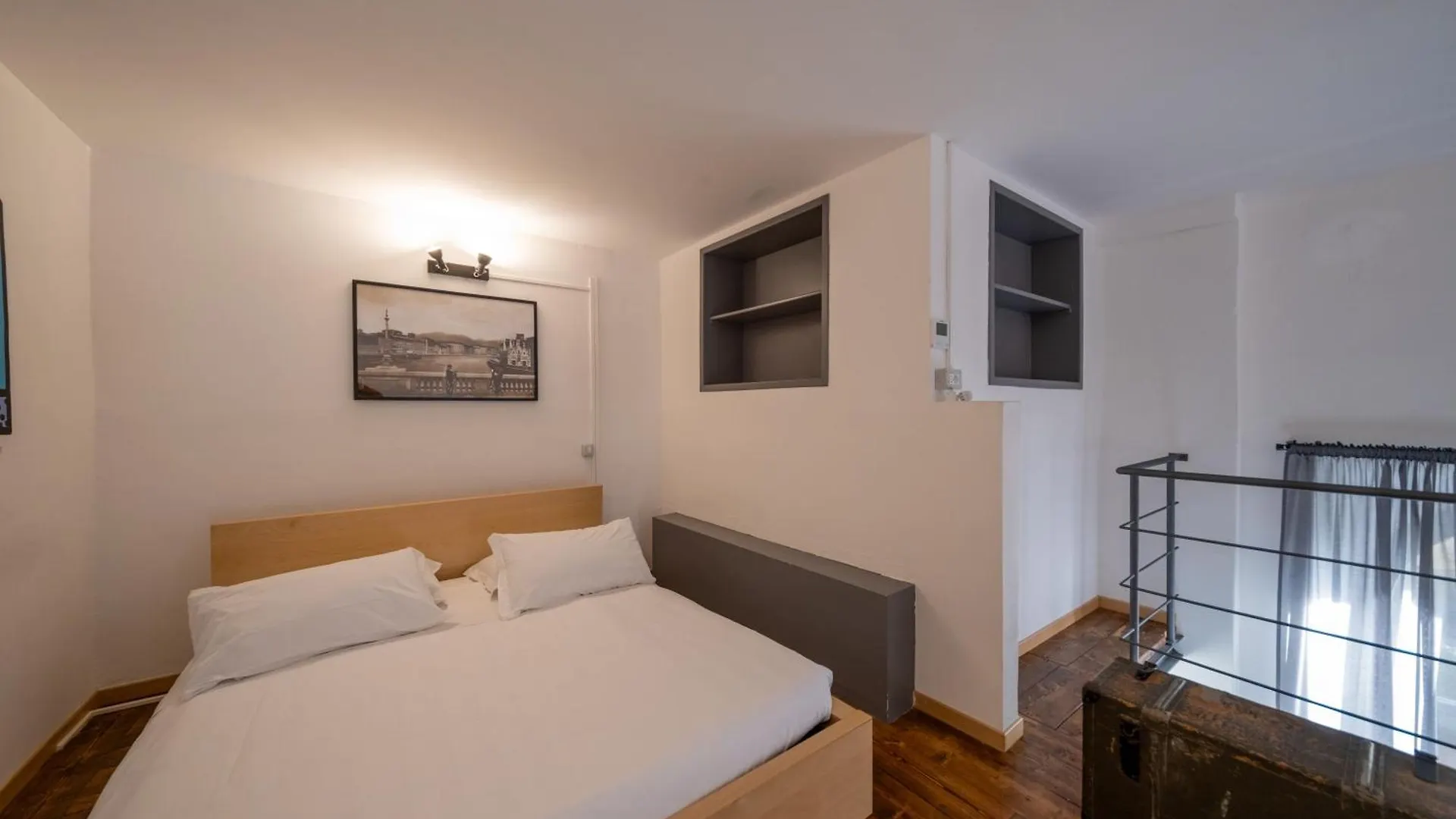Lungarno Buozzi 7 Apartments بيزا