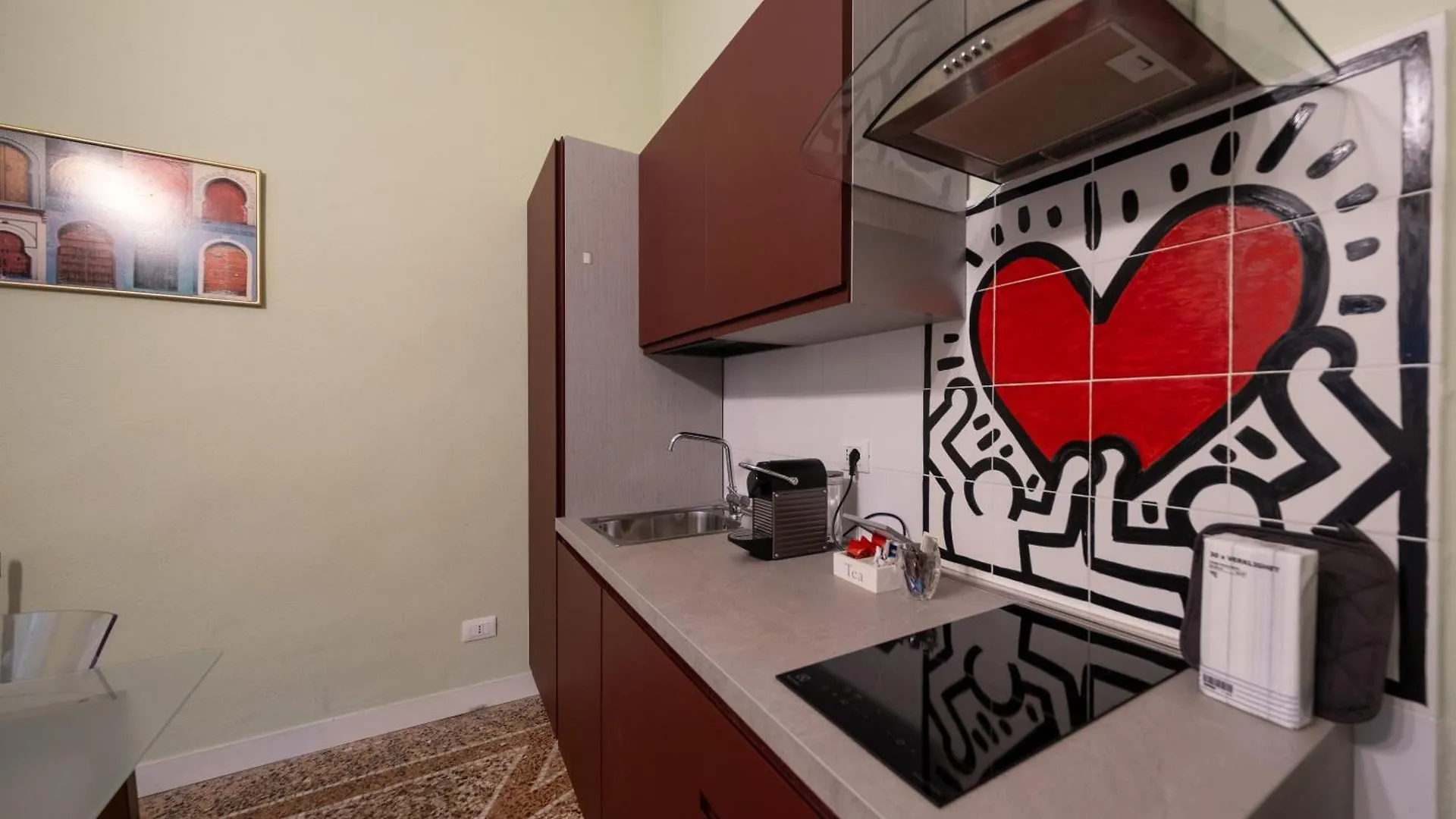 Lungarno Buozzi 7 Apartments بيزا 0*,