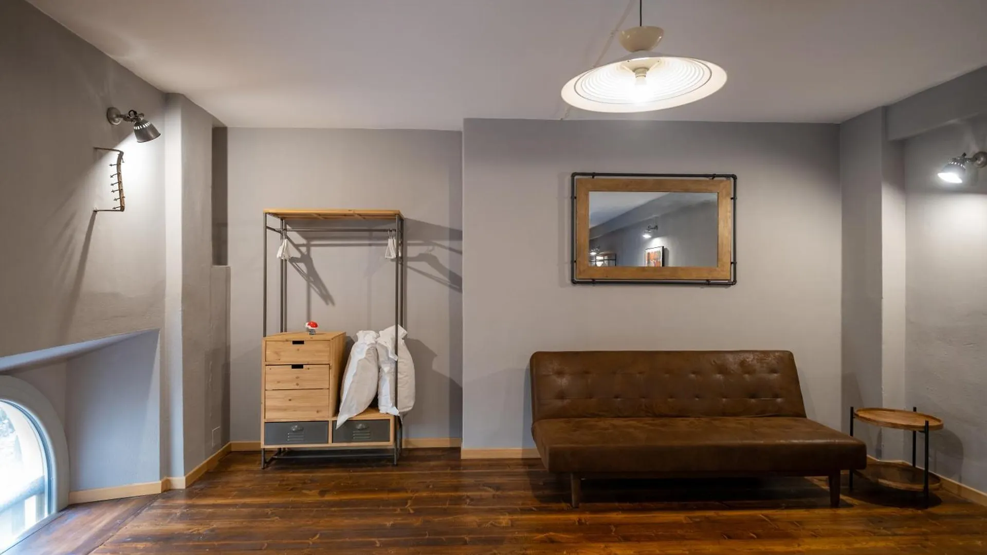 Lungarno Buozzi 7 Apartments بيزا