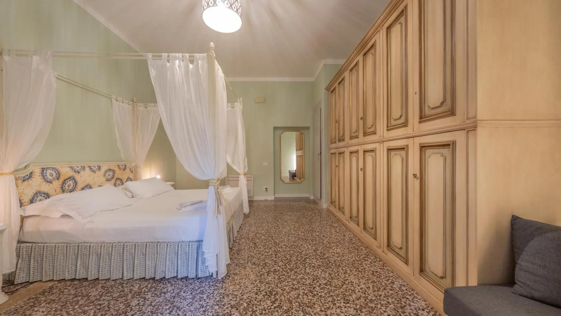 Lungarno Buozzi 7 Apartments بيزا إيطاليا