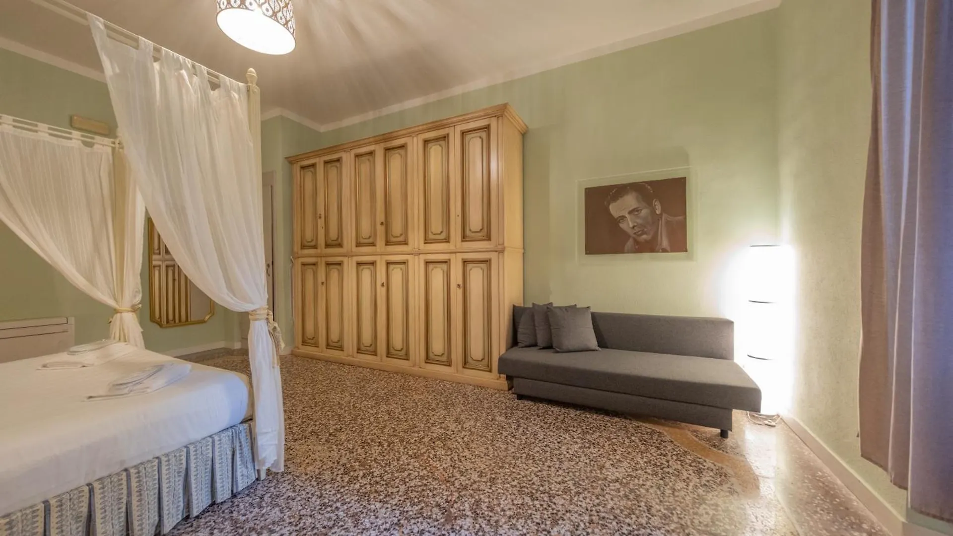 Lungarno Buozzi 7 Apartments بيزا