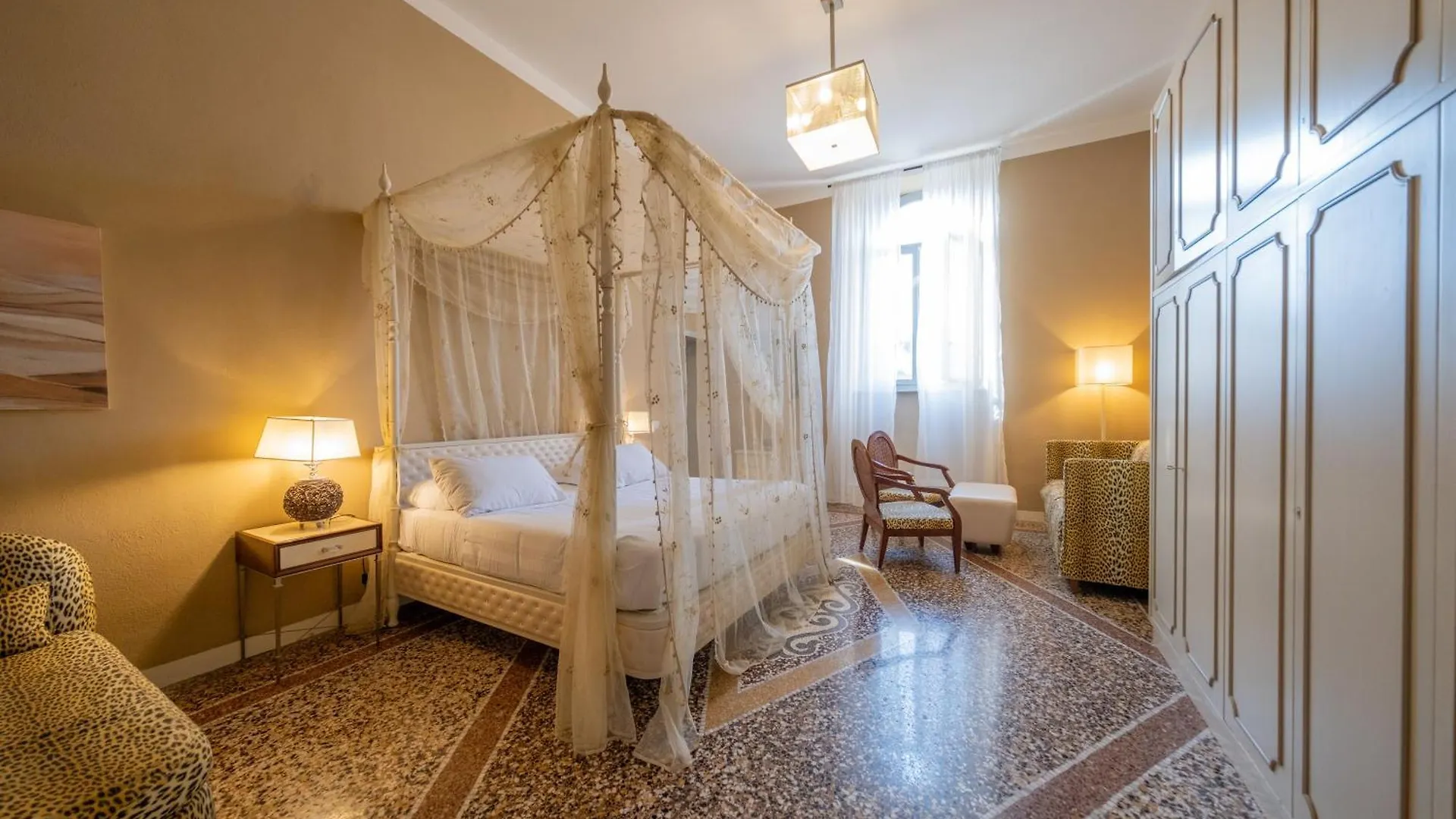 Lungarno Buozzi 7 Apartments Pisa